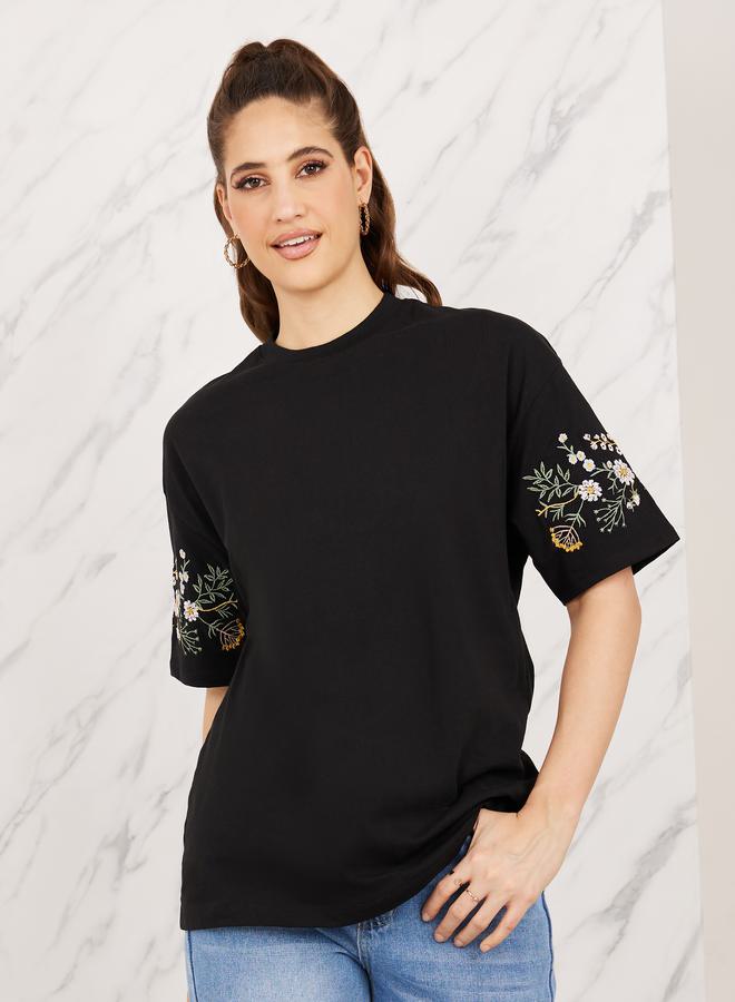 Styli Oversized Embroidered Longline T-shirt - Image 1